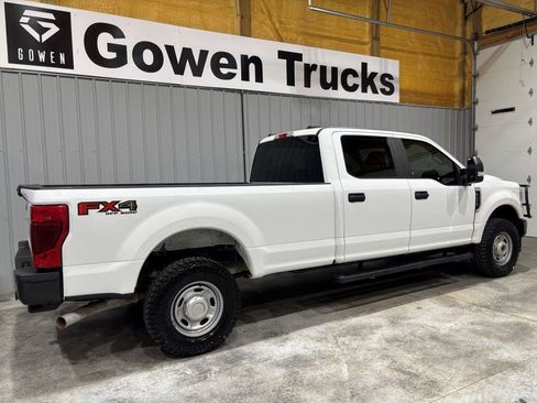 Used 2022 Ford F250 XL w/ Power Equipment Group AWD/4WD image 6