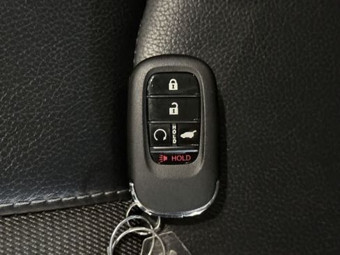 Used 2024 Honda Pilot Touring image 27