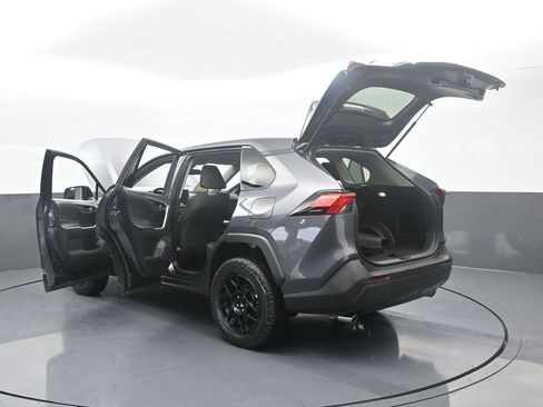 Used 2023 Toyota RAV4 LE image 71