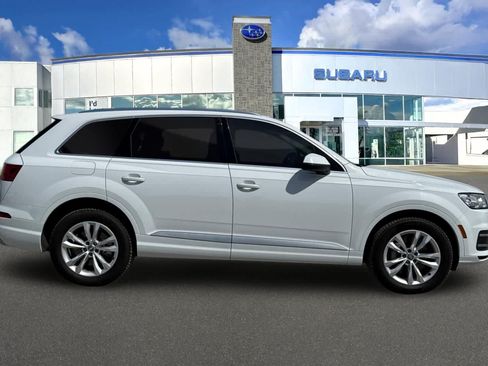 Used 2019 Audi Q7 3.0T Premium Plus w/ Premium Plus Package AWD/4WD image 6