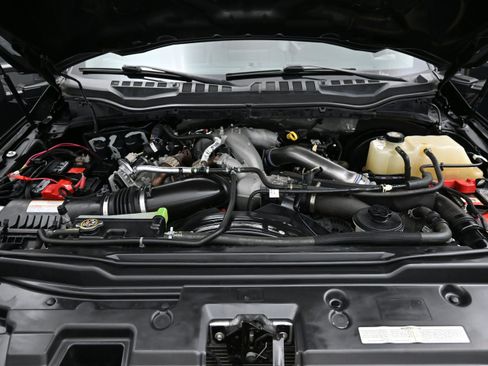 Used 2021 Ford F250 Lariat AWD/4WD image 8