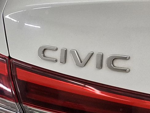 Used 2022 Honda Civic EX image 21