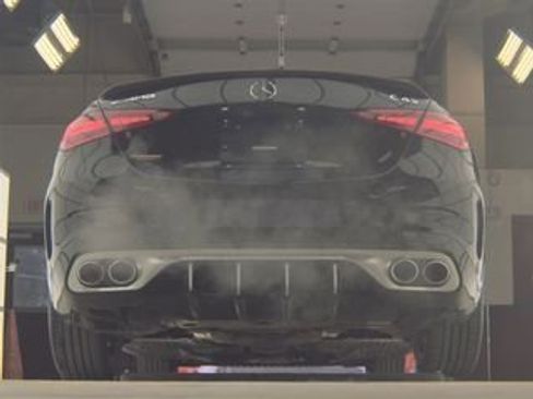 Used 2024 Mercedes-Benz C 43 AMG 4MATIC Sedan w/ Driver Assistance Package image 9