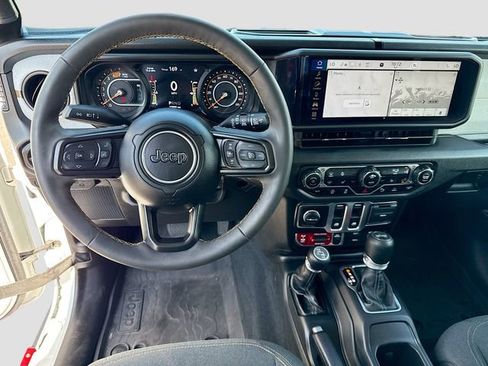 Used 2024 Jeep Wrangler Sport AWD/4WD image 21