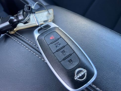 Used 2025 Nissan Sentra S image 21