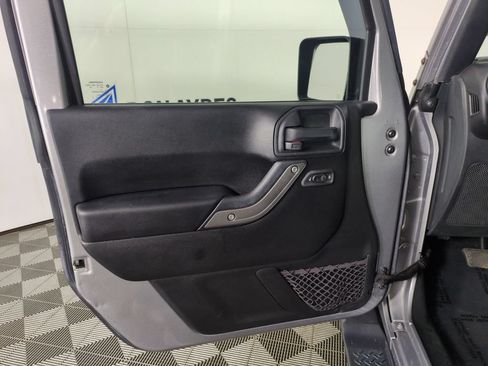 Used 2017 Jeep Wrangler Unlimited Sport w/ Quick Order Package 24S AWD/4WD image 10