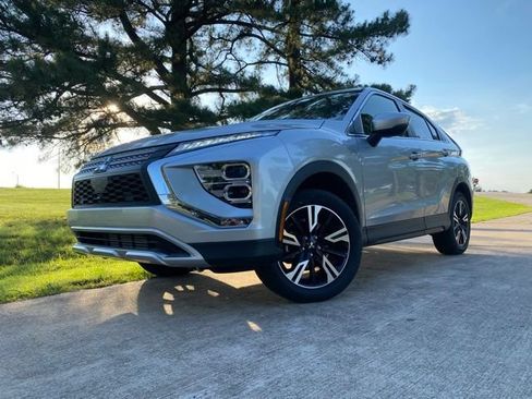 Used 2026 Mitsubishi Eclipse Cross AWD image 2