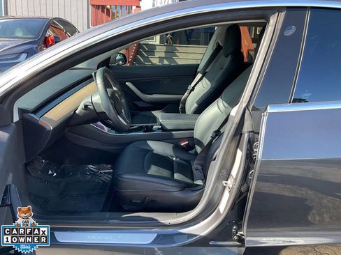 Used 2018 Tesla Model 3 Long Range image 13