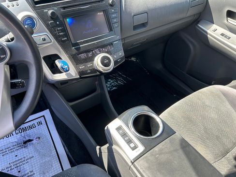 Used 2012 Toyota Prius V Two image 17