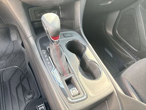 Certified 2022 Chevrolet Equinox RS w/ Infotainment Package image 21