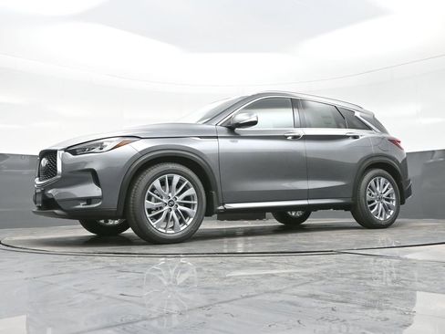 Used 2025 INFINITI QX50 Luxe image 11