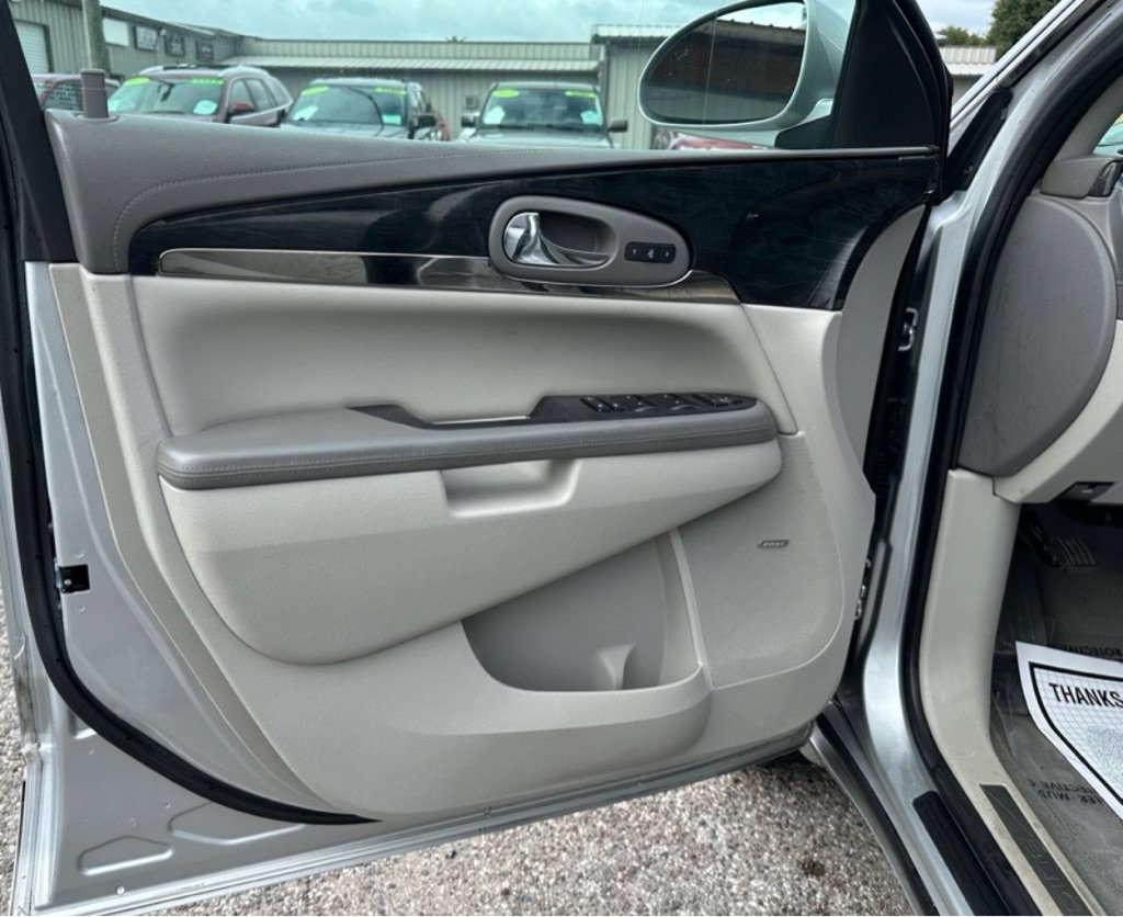 Used 2016 Buick Enclave Leather FWD image 32