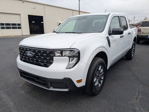 New 2026 Ford Maverick XLT w/ XLT Luxury Package AWD/4WD image 7