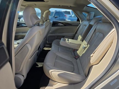 Used 2017 Lincoln MKZ Reserve FWD image 13