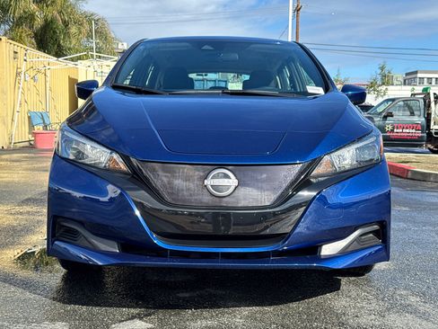 Used 2025 Nissan Leaf S image 5
