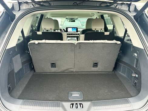 New 2026 Lincoln Aviator 2WD image 16