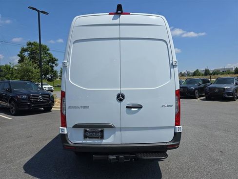 New 2025 Mercedes-Benz Sprinter 2500 image 4