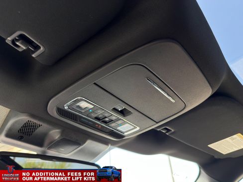Used 2025 Ford F150 Lariat AWD/4WD image 39