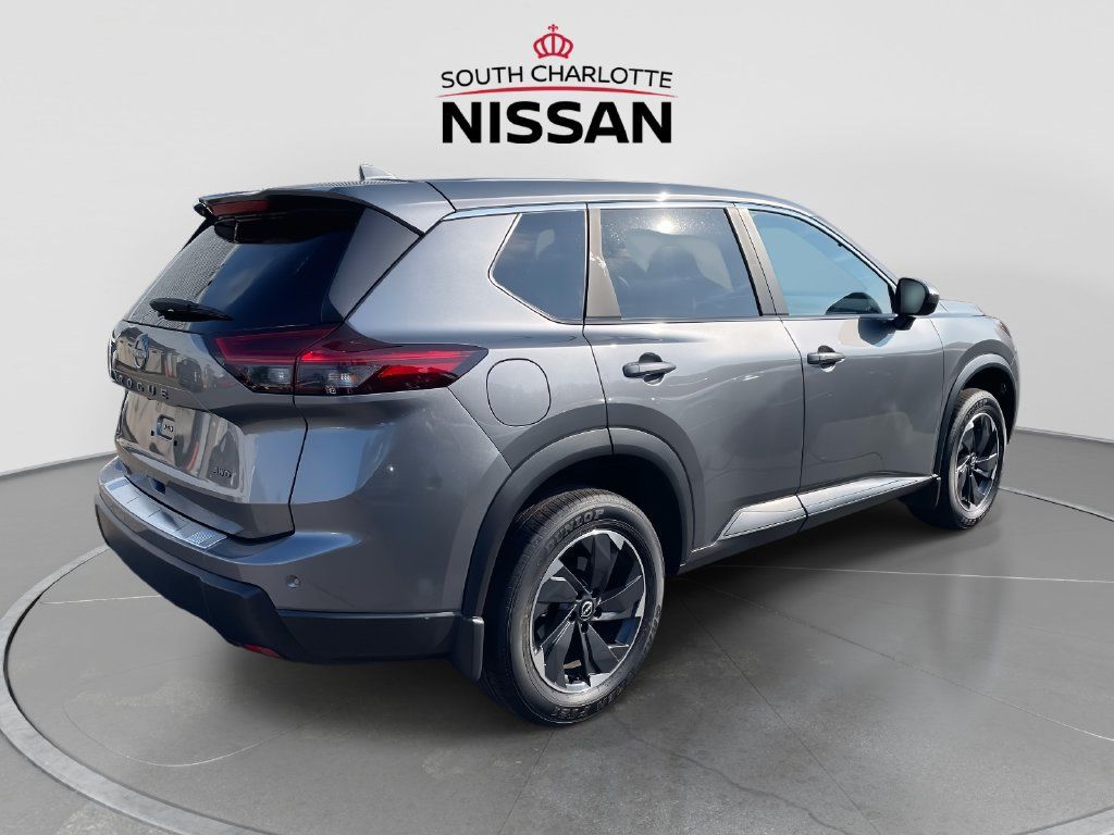 Used 2026 Nissan Rogue SV AWD/4WD image 6