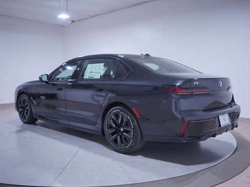 New 2026 BMW i7 eDrive50 w/ M Sport Package image 3