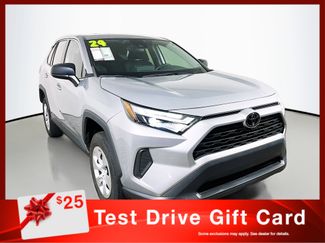 Used 2024 Toyota RAV4 LE video 1