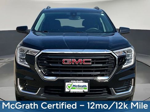 Used 2022 GMC Terrain SLE w/ Driver Convenience Package AWD/4WD image 2
