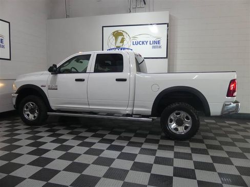 Used 2017 RAM 2500 Tradesman w/ Chrome Appearance Group AWD/4WD image 7