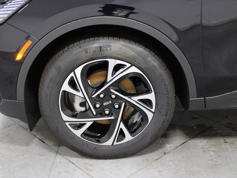 New 2025 Lincoln Nautilus Premier w/ Equipment Group 102A image 61