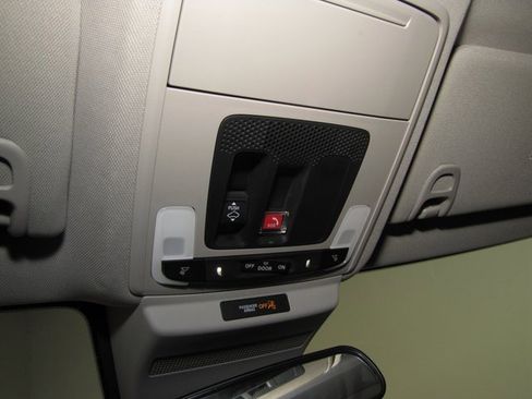 Certified 2023 Honda Accord EX image 8