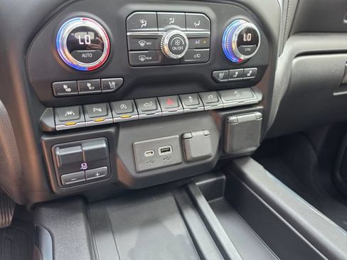 Used 2021 GMC Sierra 1500 SLT w/ SLT Premium Plus Package AWD/4WD image 49