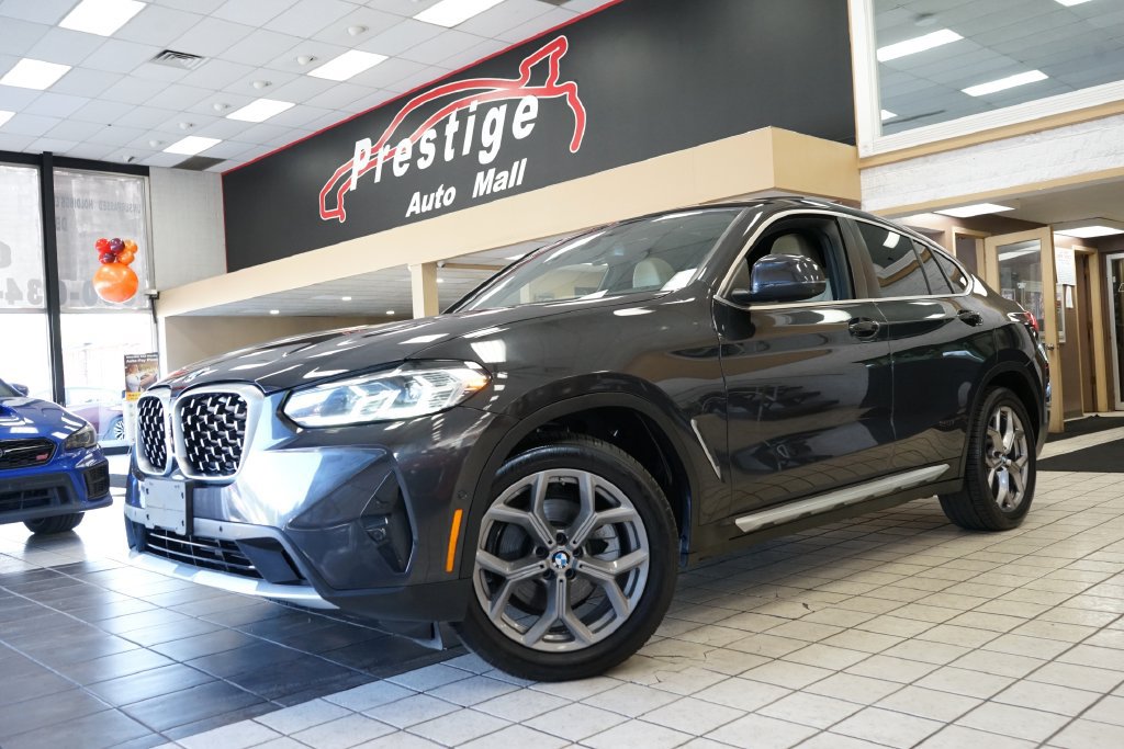 Used 2022 BMW X4 xDrive30i w/ Parking Assistance Package AWD/4WD image 21
