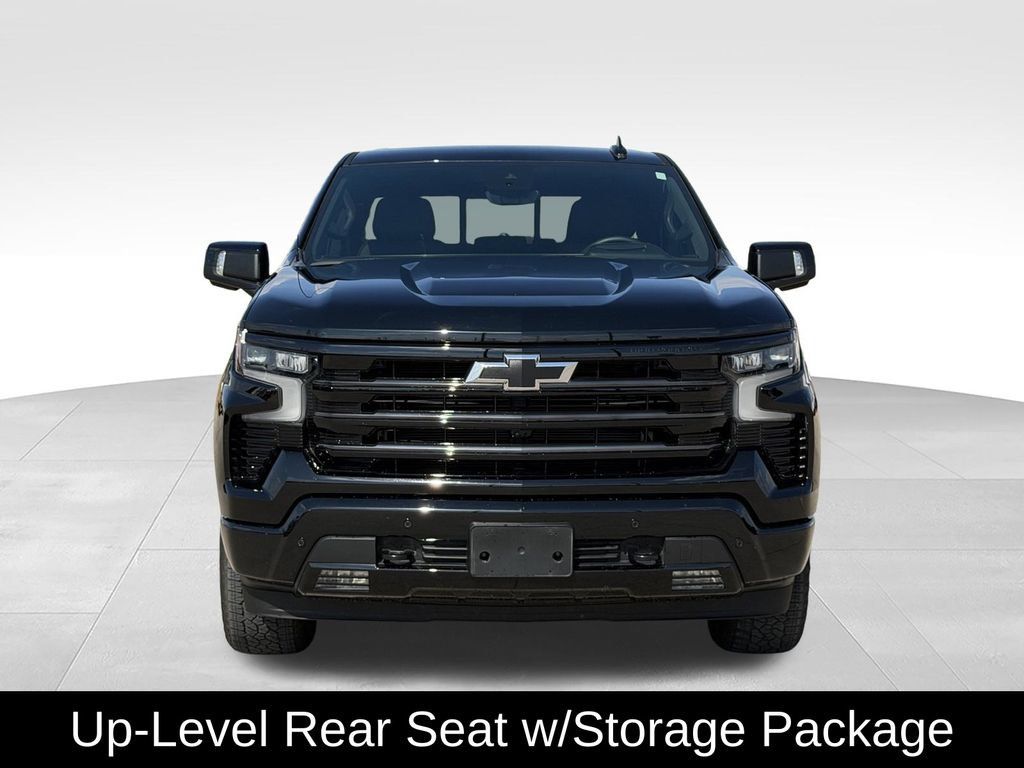 Used 2025 Chevrolet Silverado 1500 High Country w/ Midnight Edition AWD/4WD image 3