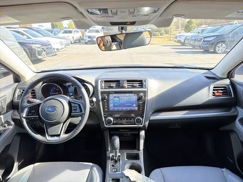 Used 2019 Subaru Outback 3.6R Limited image 22