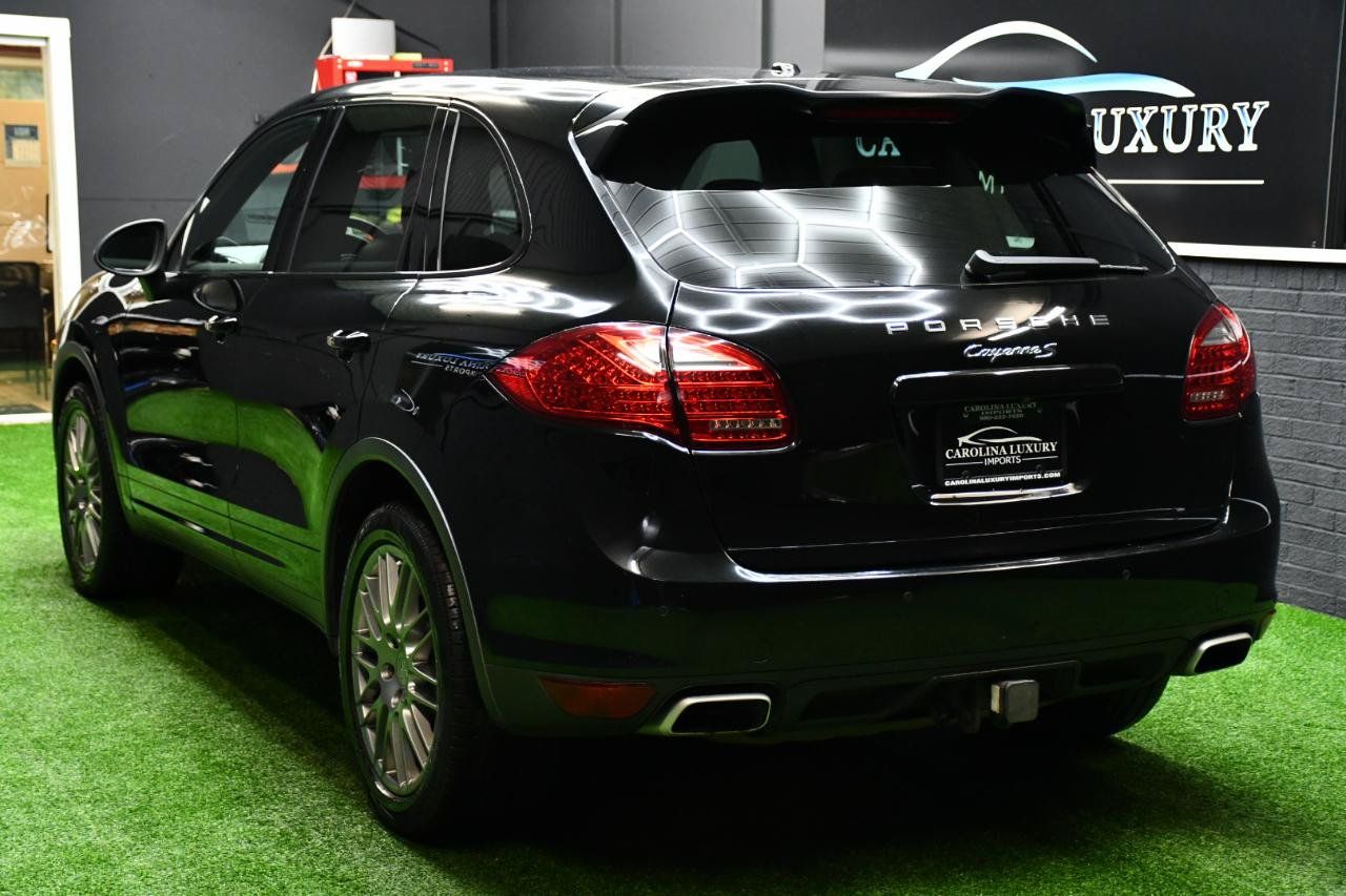 Used 2014 Porsche Cayenne S w/ Comfort Plus Package AWD/4WD image 3