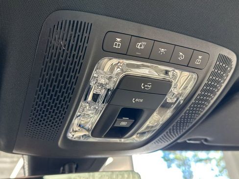 Used 2023 Mercedes-Benz CLA 250 image 35