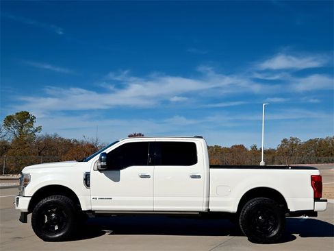 Used 2020 Ford F250 Platinum image 4