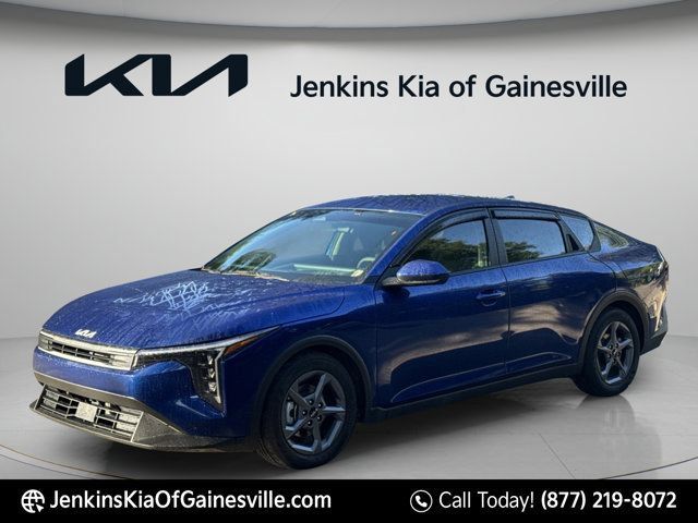 Used 2025 Kia K4 FWD image 3