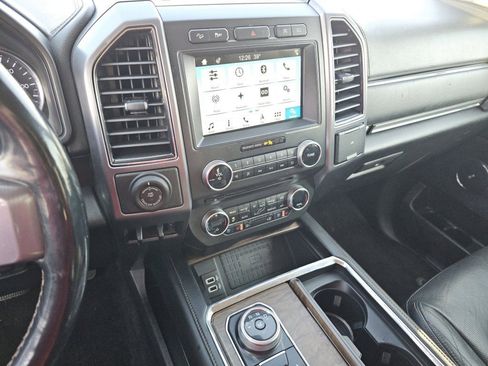 Used 2018 Ford Expedition Max Platinum image 33