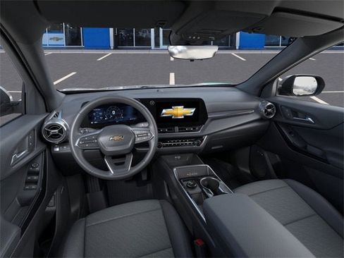 New 2026 Chevrolet Equinox LT w/ Convenience Package II image 15