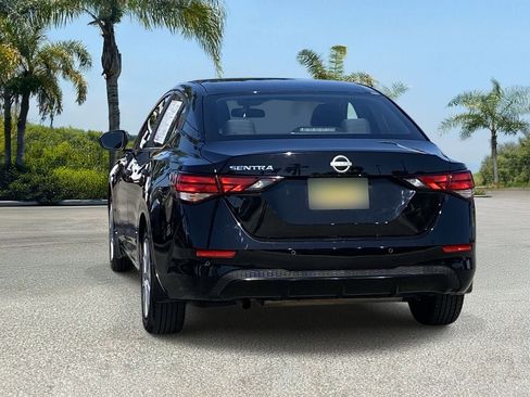 Certified 2024 Nissan Sentra S FWD image 4