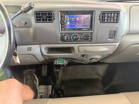 Used 2001 Ford F350 4x4 Crew Cab Super Duty image 13