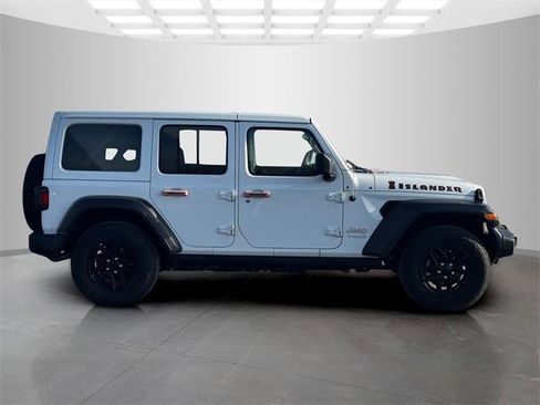 Certified 2021 Jeep Wrangler Unlimited Islander image 8