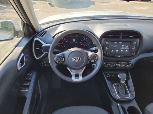 Used 2021 Kia Soul S image 26