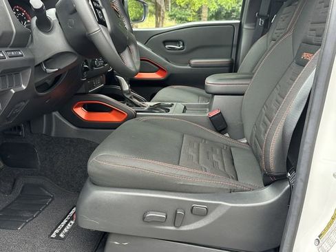 Certified 2025 Nissan Frontier PRO-4X AWD/4WD image 11
