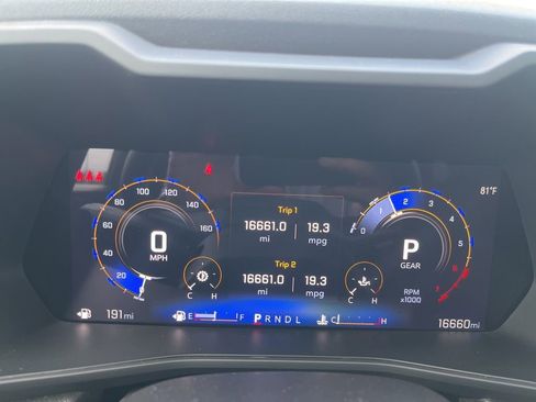Used 2025 Chevrolet Colorado W/T w/ WT Custom Package RWD image 9