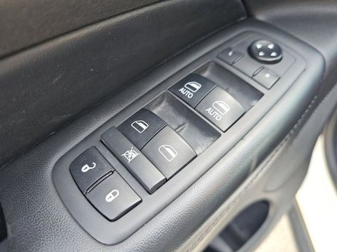 Used 2019 Jeep Grand Cherokee Limited AWD/4WD image 29