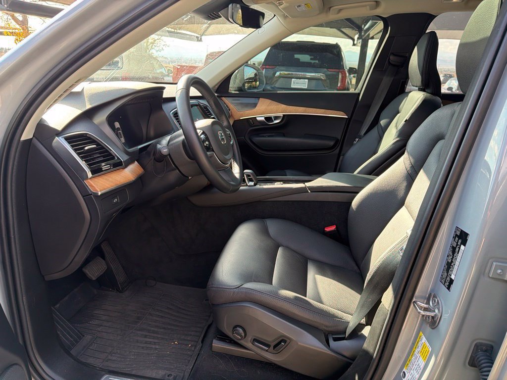 Used 2024 Volvo XC90 B6 Plus w/ Protection Package Premier AWD/4WD image 10