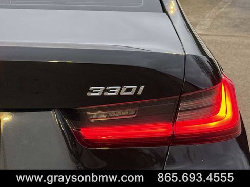 Used 2019 BMW 330i Sedan w/ Convenience Package image 32
