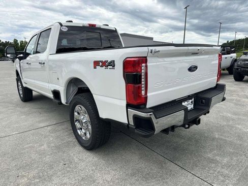 New 2025 Ford F250 Lariat w/ Lariat Ultimate Package image 5