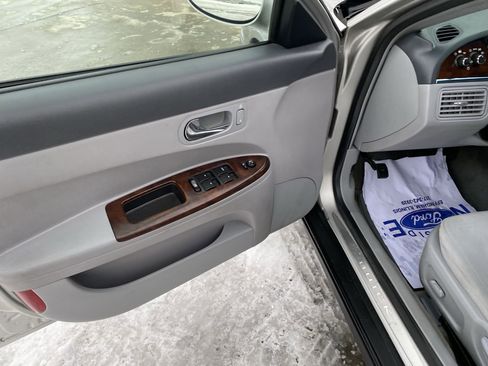 Used 2007 Buick LaCrosse CX image 14